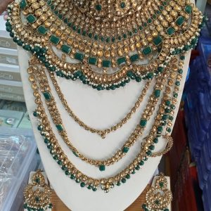 Kundan bridal jewellery with full attachments