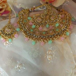 Mint green and pink choker set