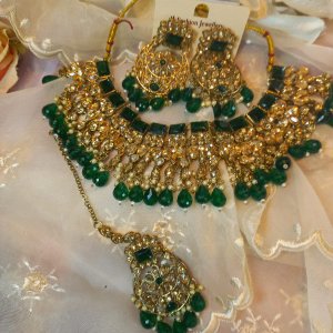 Light gold and green set