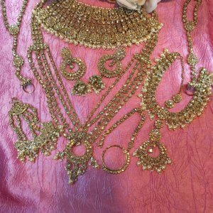 Light gold crystal bridal set