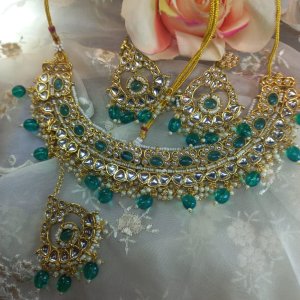 Kundan choker set
