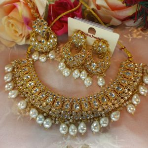 Crystal white stoned pearly chain set