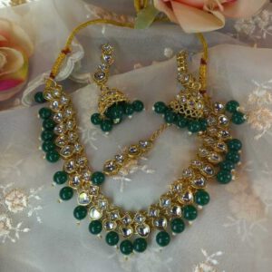 Kundan green droplet choker set