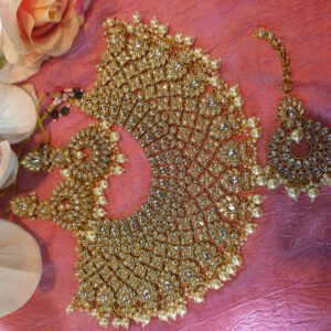 Crystal choker set