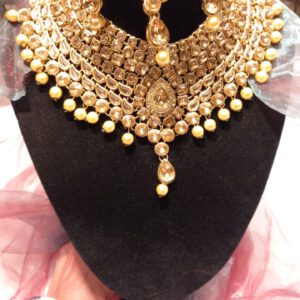 Kundan set with earrings sir bhandi