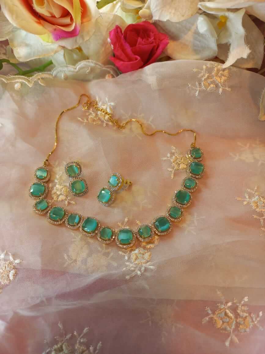 3-1.jpeg Elegant green choker set
