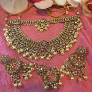 Crystal choker set