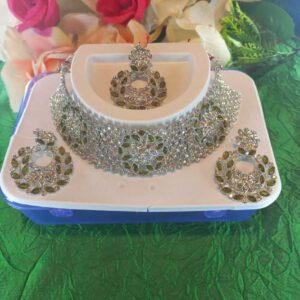 Avacado green and silver crystal set