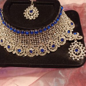 Choker set