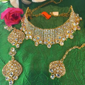 Crystal choker set