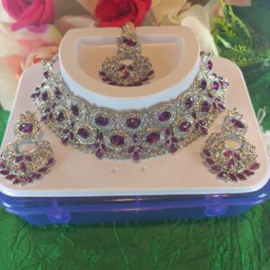 Crystal choker set