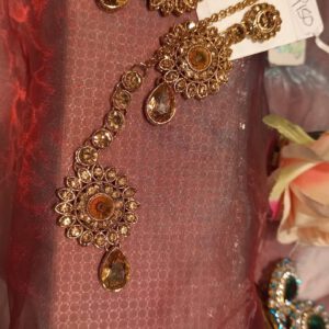 Eastern earring with sir bhandi