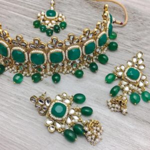 Eastern kundan set