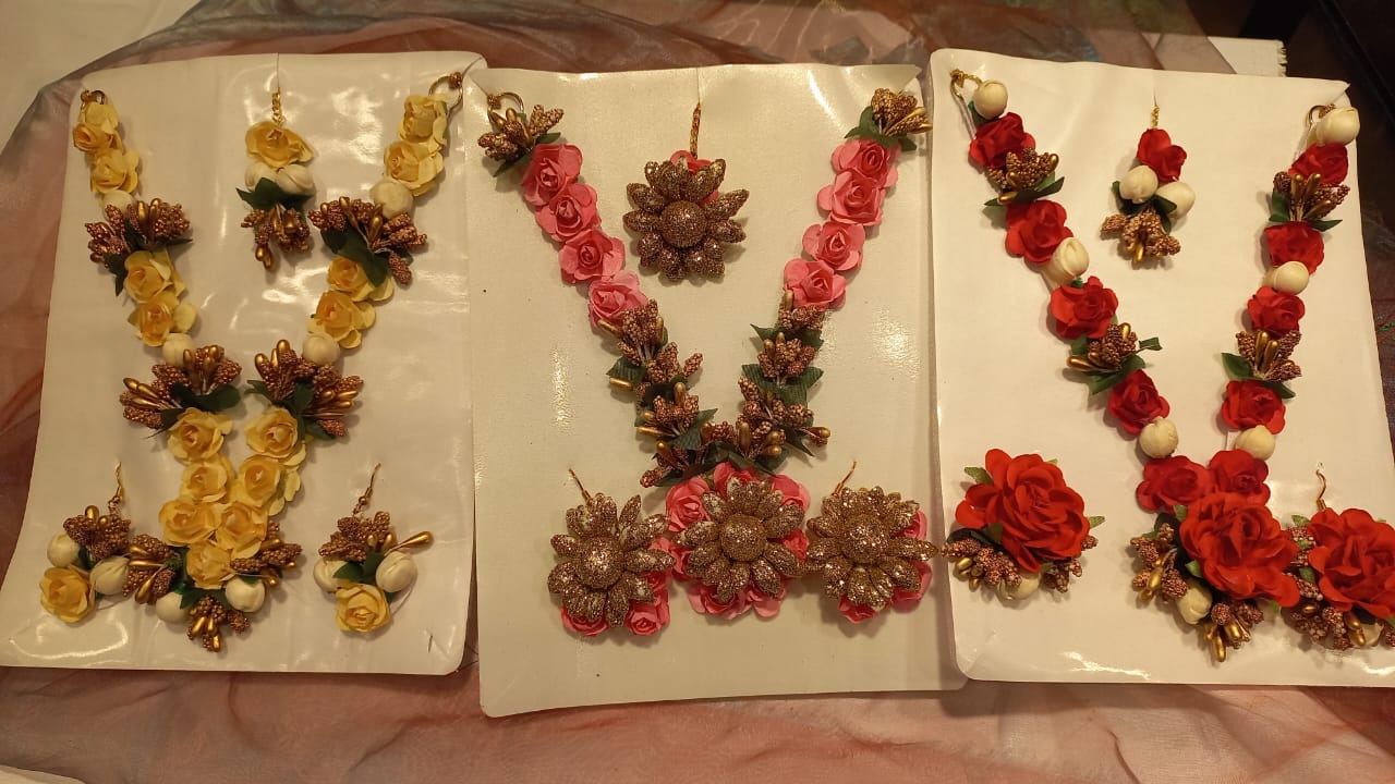 Flower-sets-R250.jpeg Flower sets