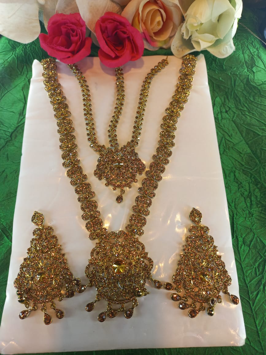 Gold-crystal-bridal-jewellery-sets2.jpeg Gold crystal bridal jewellery set - Image 2