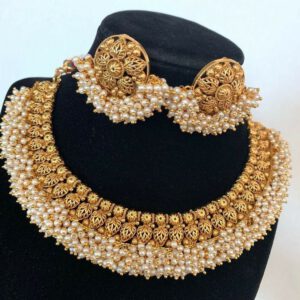 Gold polki pearl set