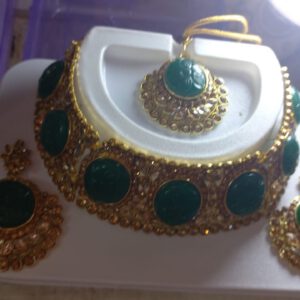 Kundan dezi set