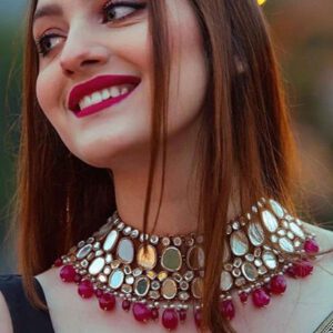 Kundan mirror neck piece with earrings and bhindi