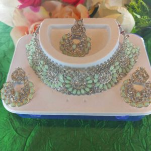 Mint green and silver choker set