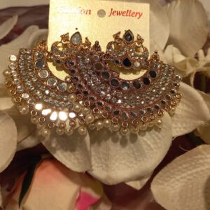 Mirror earrings with crystals