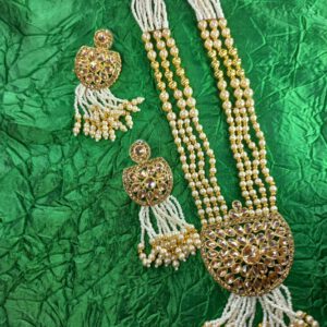 Pearly gold long with earrings