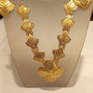 Plated chain an earrings