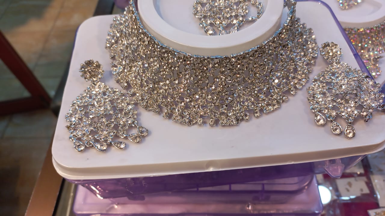 Silver-crystal-set-R599.jpeg Silver crystal set