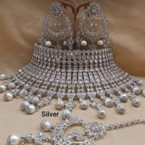Silver crystal set with pearls