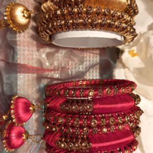 Threaded bangles per set