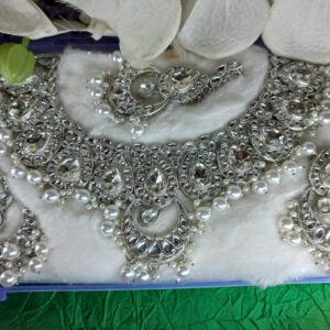 Kundan polki crystal set with pearls shape crystals