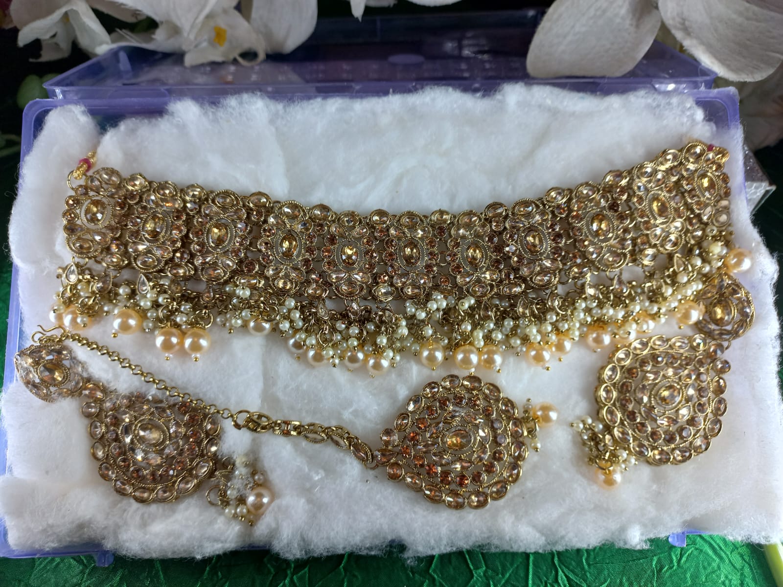 WhatsApp-Image-2022-12-04-at-13.58.12.jpeg Kundan Polki gold choker set