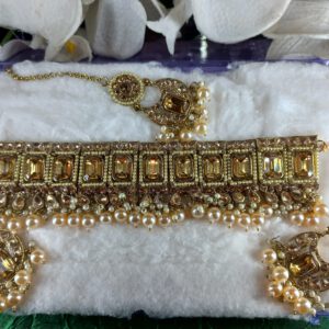 Kundan crystal square stoned set