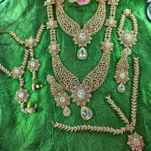 Antique gold bridal jewellery set