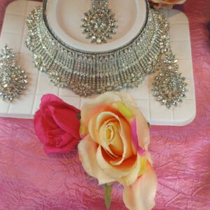Crystal choker set